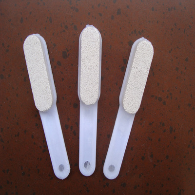 浮石刷與磨腳石 輕松去除死皮、腳質(zhì)與指甲臟物的護(hù)理必備用品